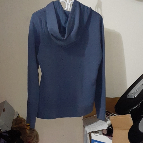 A blue hoodie - Picture 2 of 3